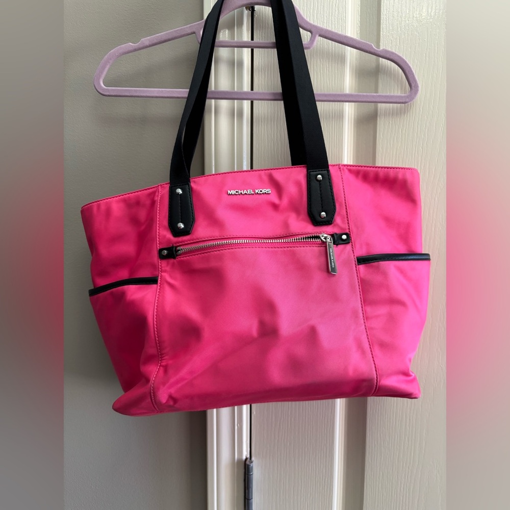Michael Kors nylon Tote should bag